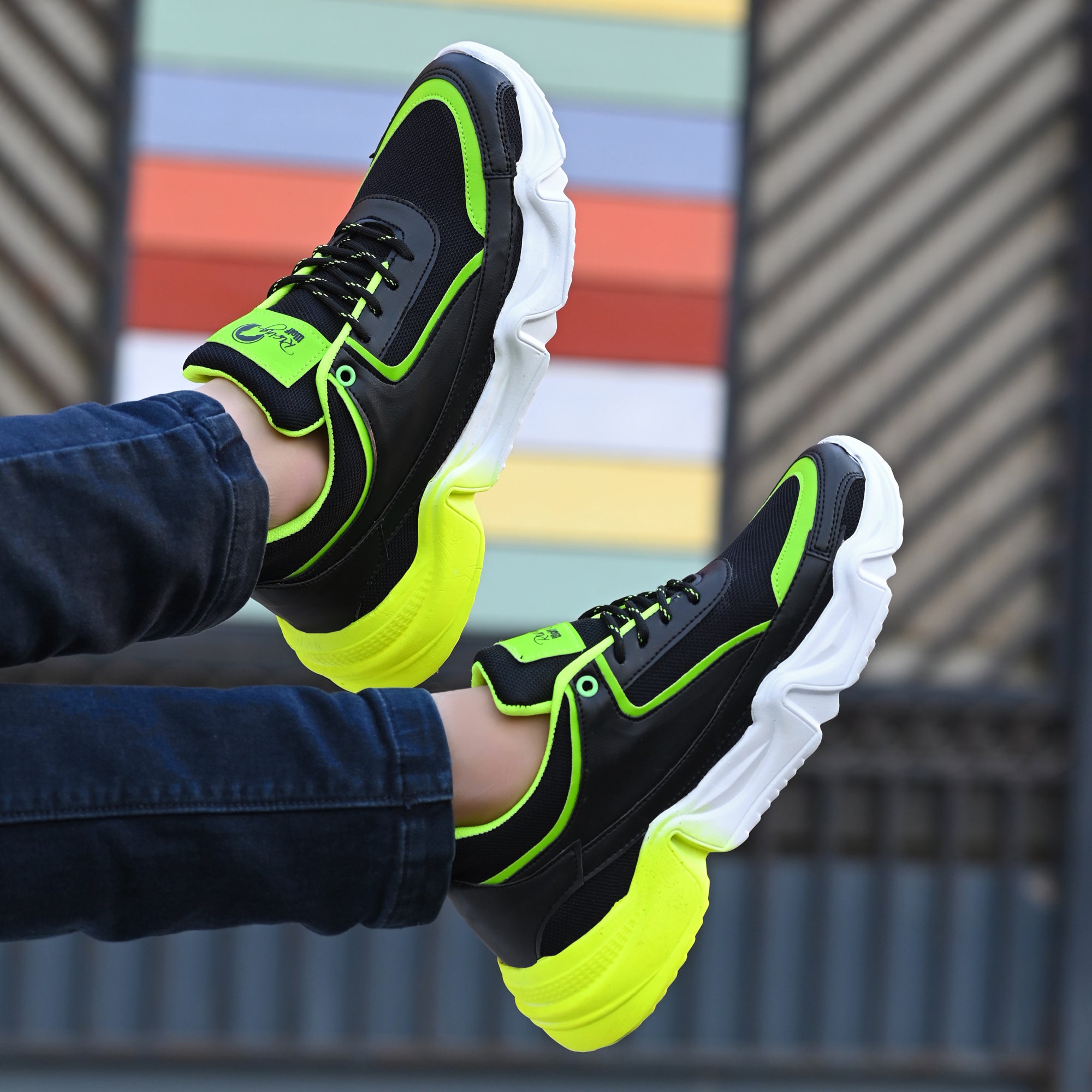 green-sport-shoes-d0lg5tl05ljbrqi5t410
